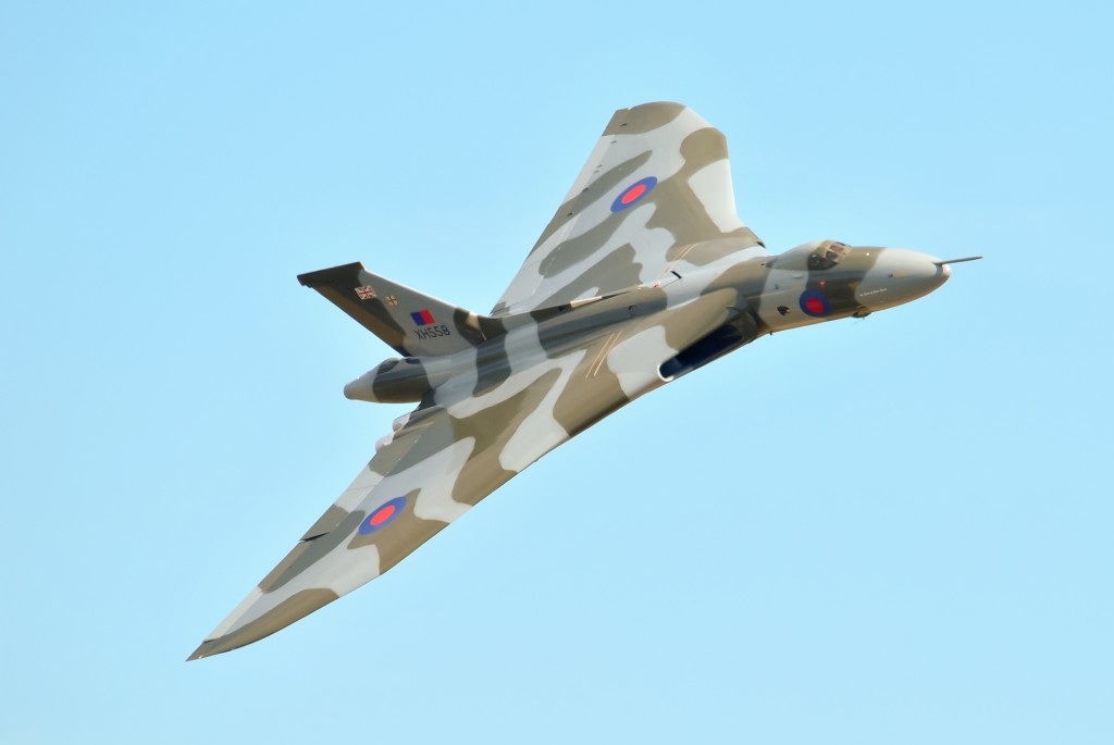 Avro_Vulcan_XH558_Duxford_Airshow_2012